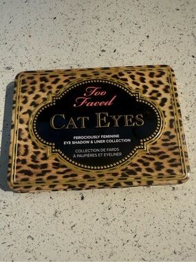 NEW Too Faced Cat Eyes Eyeshadow and Liner Palette